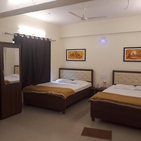 Maharaja Family Guest House Lonavala Exterior foto